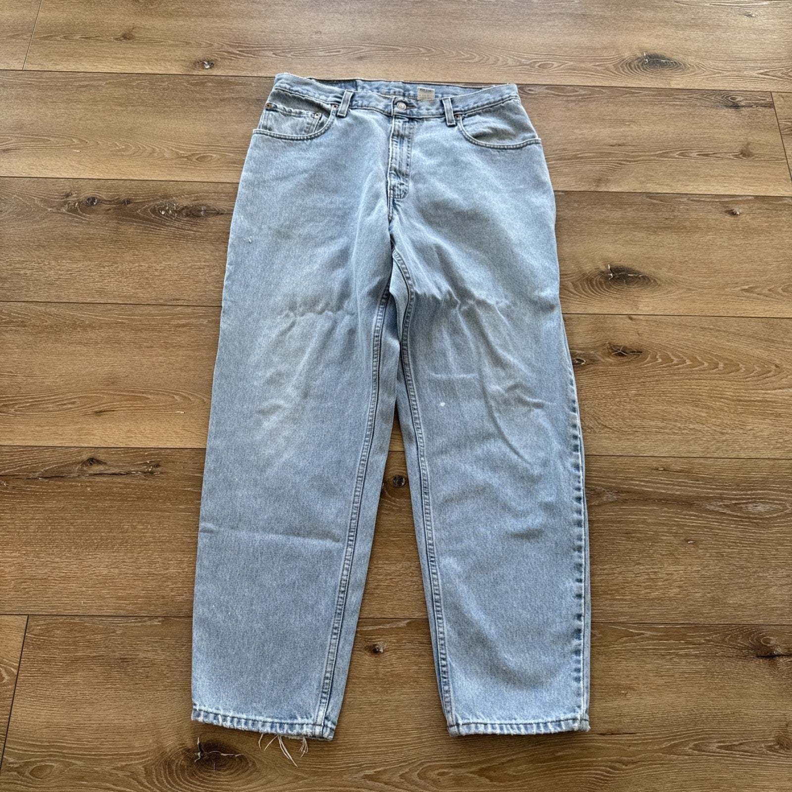 Vintage Levis 560 Jeans Mens 33 x 30 Loose Fit Tapered Leg Denim 90s Baggy