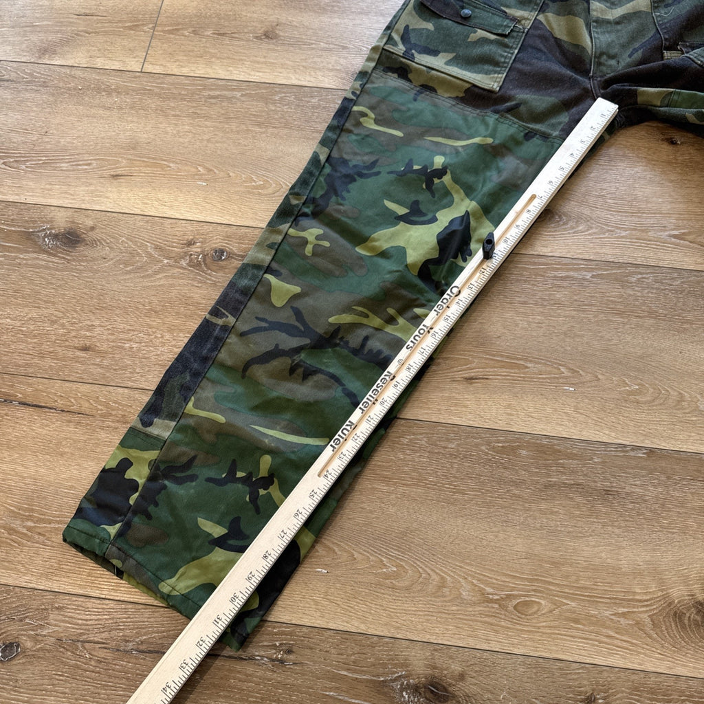 Liberty Pants Mens 36 x 32 Woodland Camo Workwear Vintage Boot Cut Double Knee