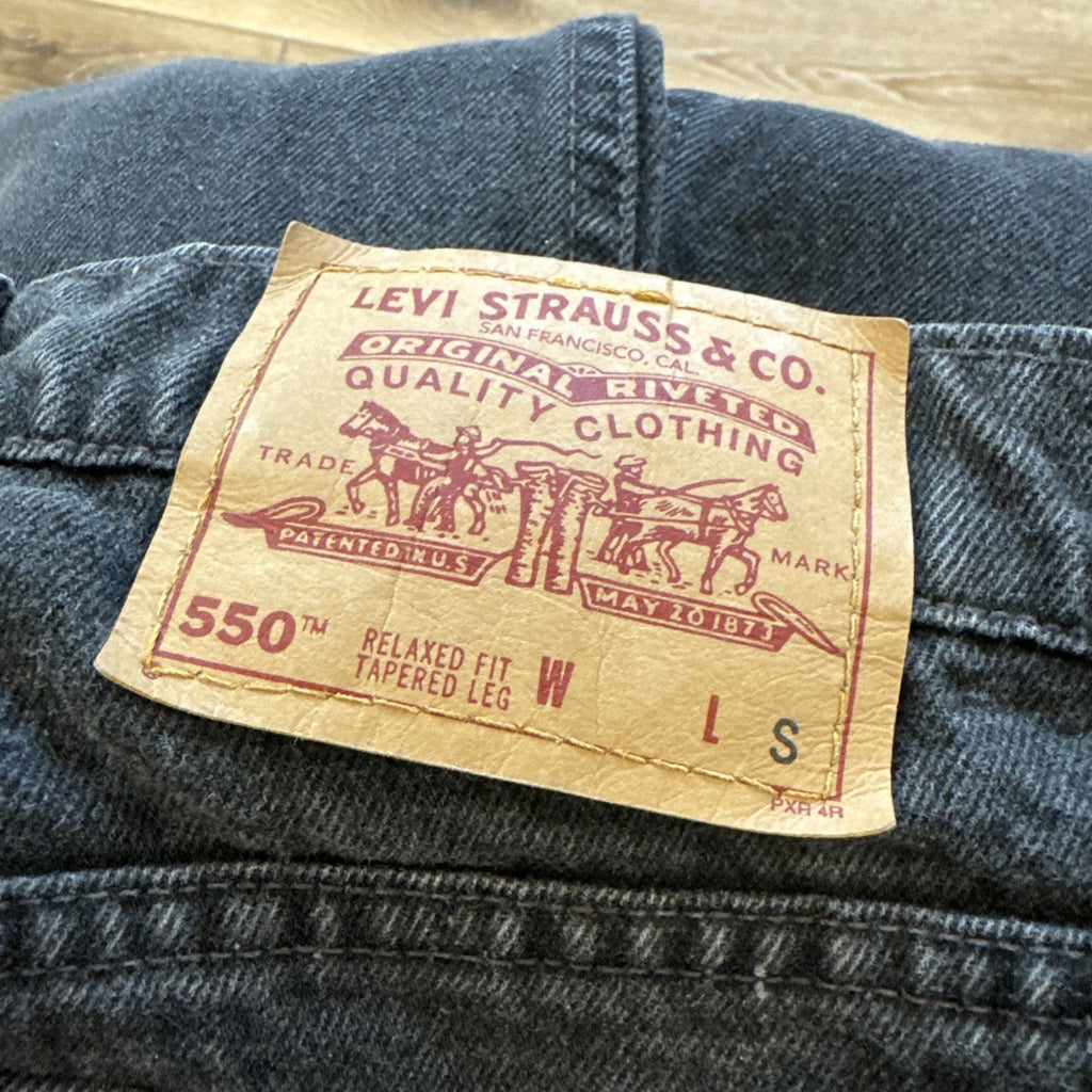 Vintage Levis 550 Jeans Womens 11 Jr 30 x 29 Relaxed Fit Black Denim Tapered Leg