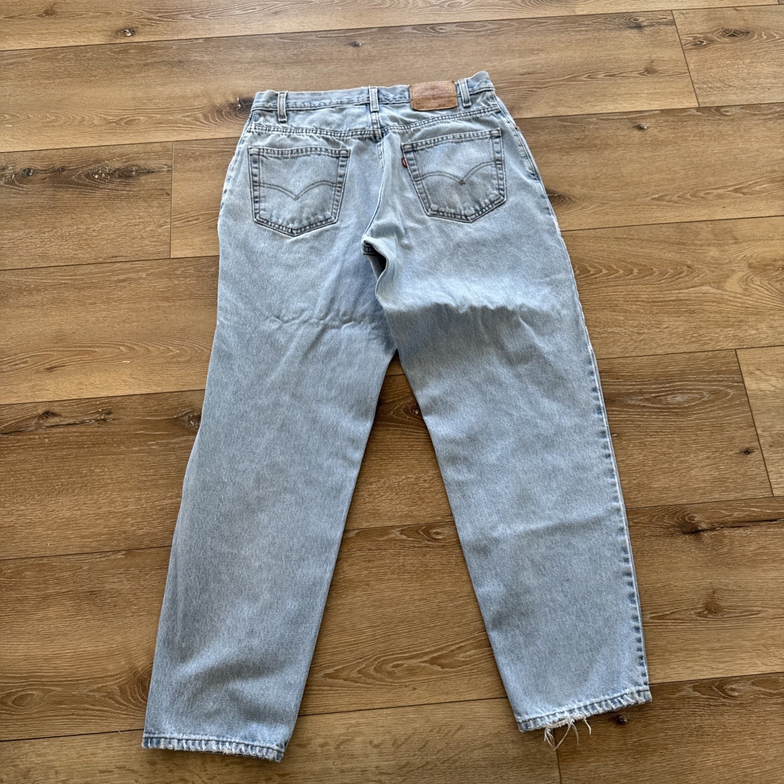 Vintage Levis 560 Jeans Mens 33 x 30 Loose Fit Tapered Leg Denim 90s Baggy