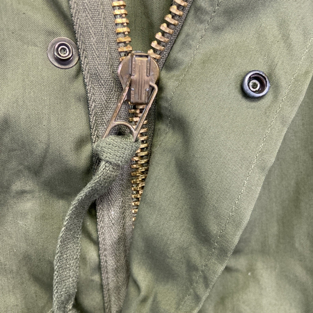 Fishtail Parka Mens L US Army Military Vintage Jacket 70s Extreme Cold Weather