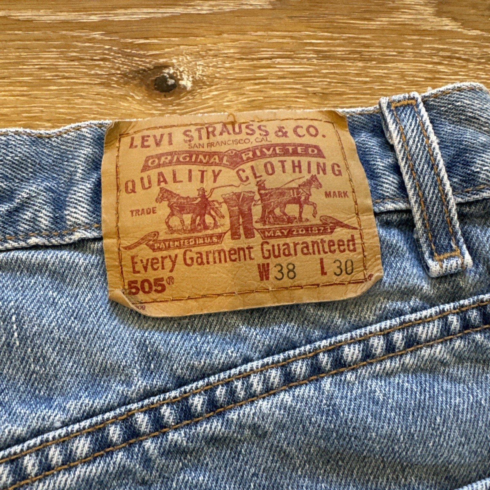 Vintage Levis 505 Jeans Mens 36 x 30 Denim Regular Fit Straight Leg 90s