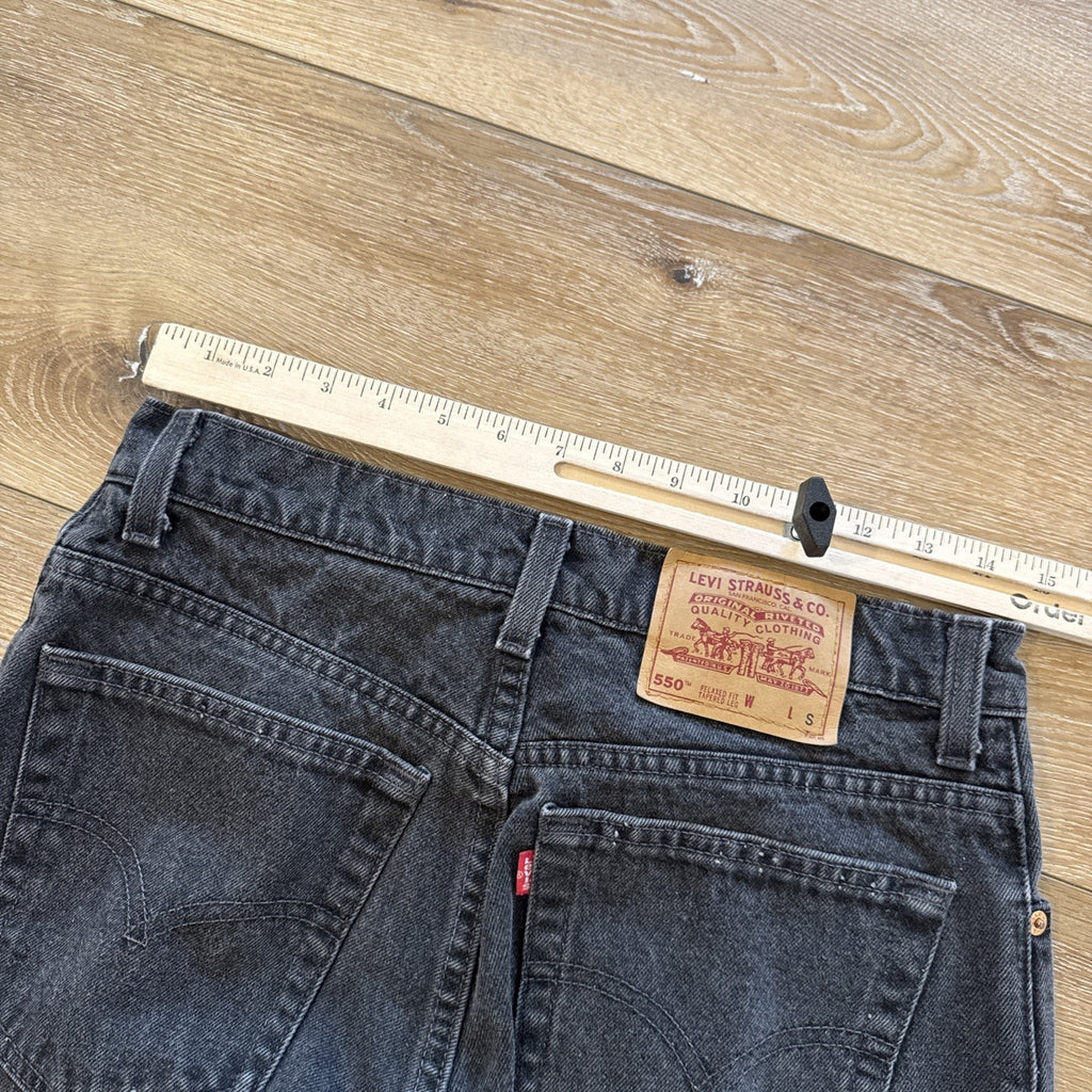 Vintage Levis 550 Jeans Womens 11 Jr 30 x 29 Relaxed Fit Black Denim Tapered Leg