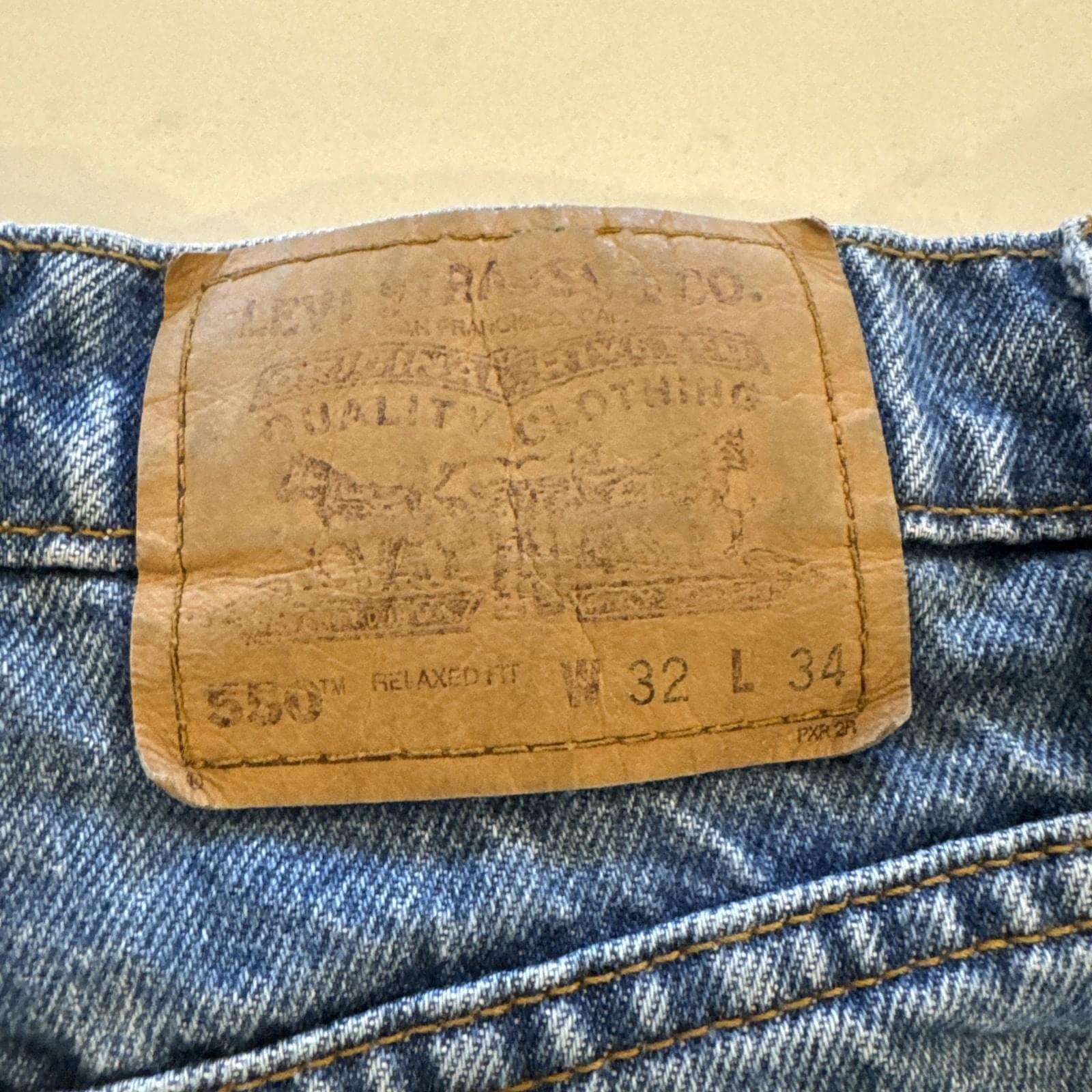 Vintage Levis 550 Jeans Mens 32 x 34 Relaxed Fit Denim Tapered Leg Orange Tab